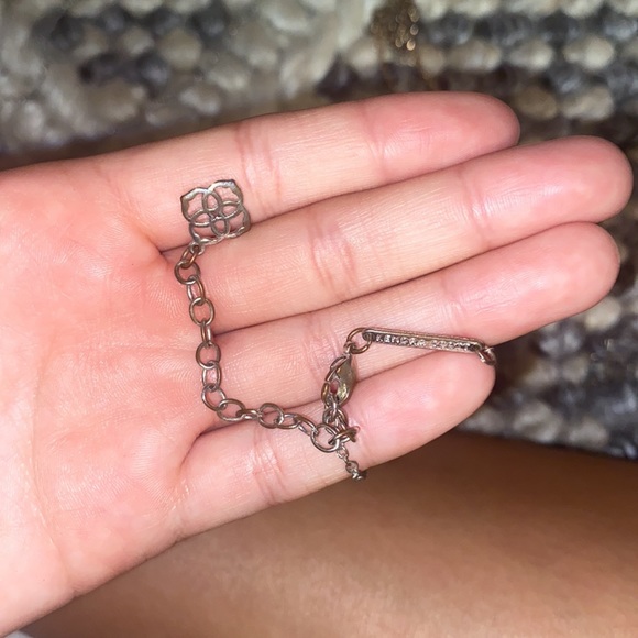 RARE Kendra Scott Elisa Cat's Eye Slate Gray Necklace Silver Tone - Picture 4 of 4